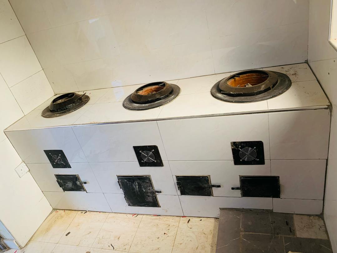 DOMESTIC INBUILT STOVE