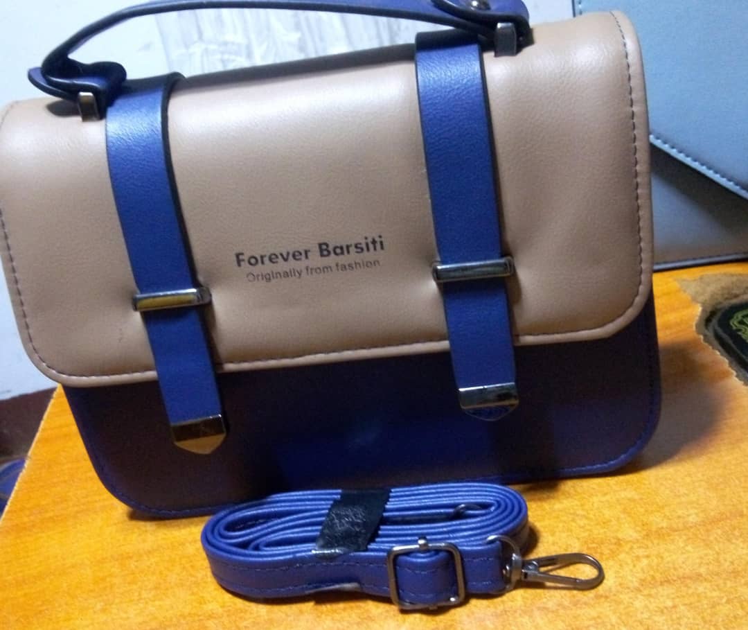 Hand bag
